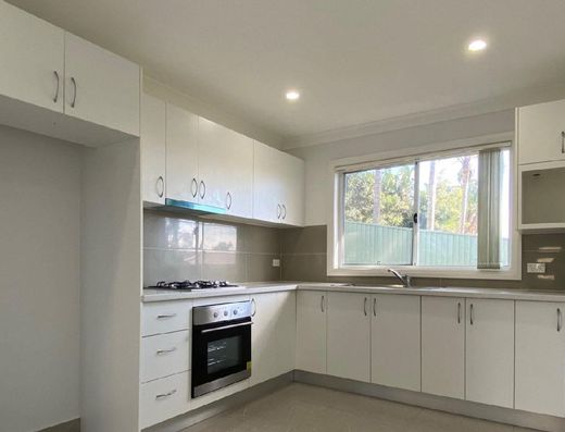 5A Philo Cl, Rosemeadow