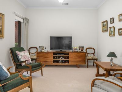 unit 2 / 15-17 Rodney Street, Gisborne