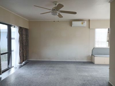 51 Clayton Ave, Otara