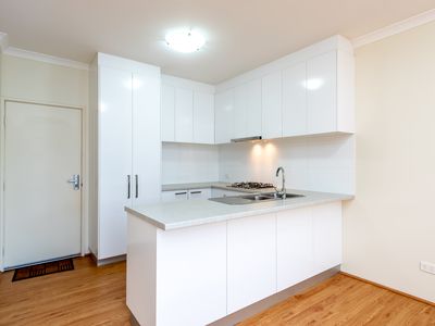 19b Bepton Way, Balga