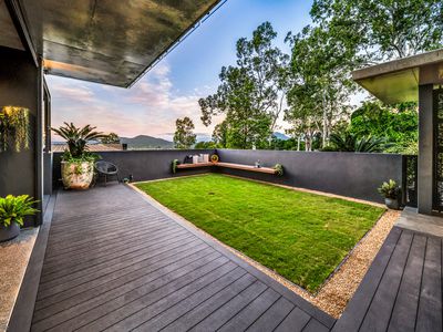 22 Akame Avenue, Caravonica