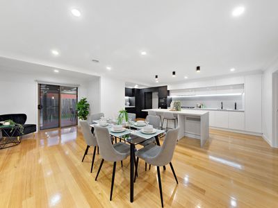 8 Pinnacle Way, Fraser Rise