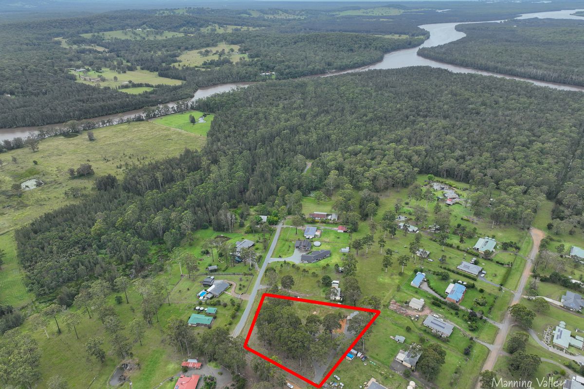 16 Acacia Drive, Coolongolook