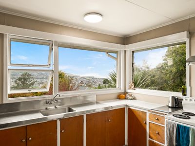 15 Middleton Road, Kew