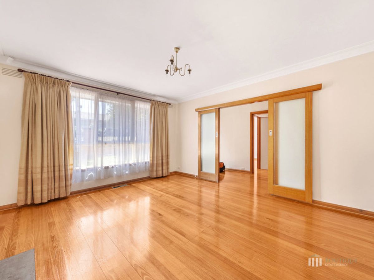 164 Eley Road, Burwood East