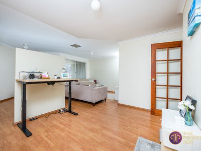 18 Santa Barbara Parade, Quinns Rocks