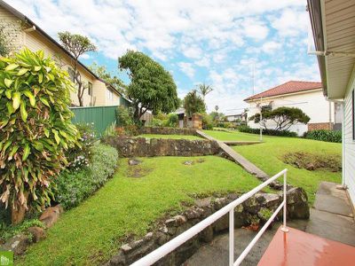 8 Claremont Ave, Lake Heights