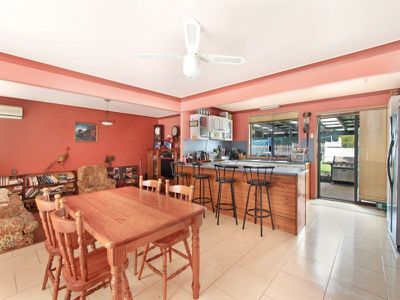 16 Warati Place, Oak Flats