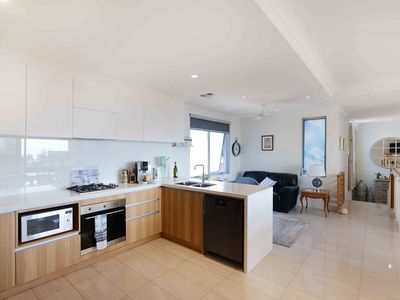 2 / 20 Southbourne Street, Scarborough