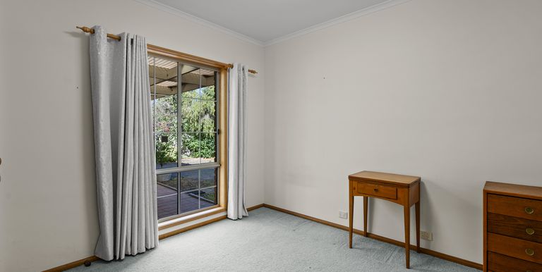 31 Shiffner Street, Violet Town