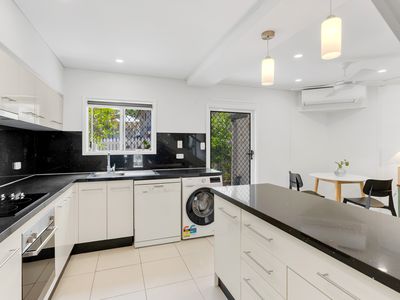 2 / 20 Corkill Street, Freshwater