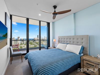 3410 / 2 Como Crescent, Southport