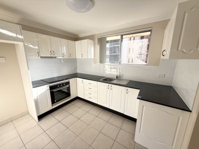 7 / 61 Lachlan Street, Liverpool