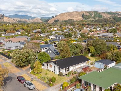 11 Kanawa Street, Waikanae