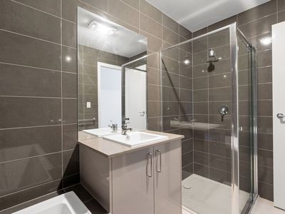 4 / 36 Bridgewater Parkway, Wallan