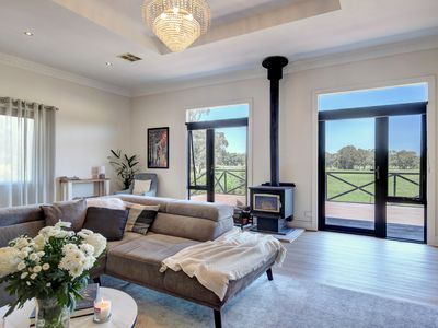 35 Vickery Road, Meadows