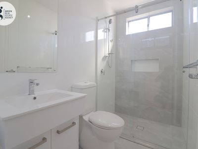 28 Hawkesbury Road, Westmead
