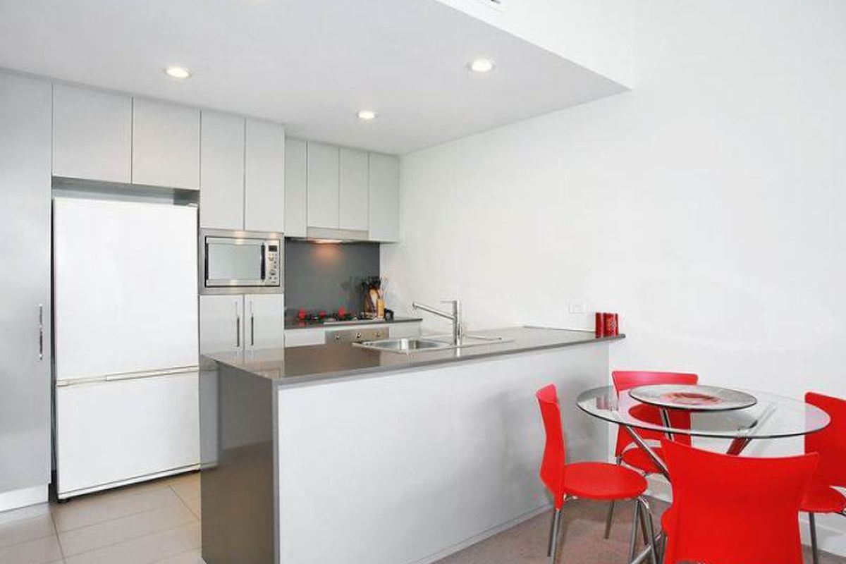102 / 10 Jean Wailes Avenue, Rhodes