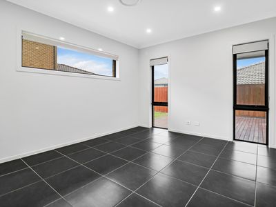 11 Orbit Street, Schofields