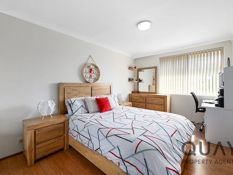 11 / 12 Frank Oliveri Drive, Chipping Norton