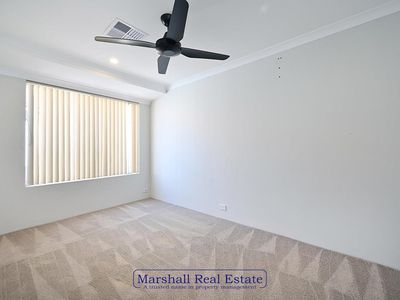 92 Balladong Loop, Carramar