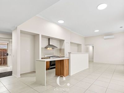 39 Village Green Drive, Leopold