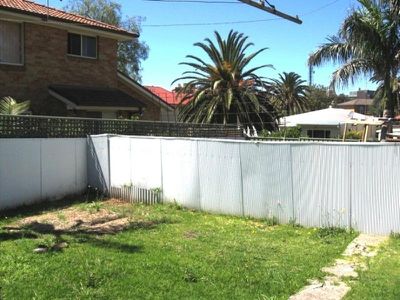 1 / 33 New Dapto Road, Wollongong