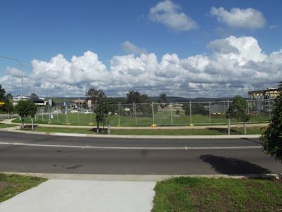 1 / 2 Glenmore Ridge Drive, Glenmore Park