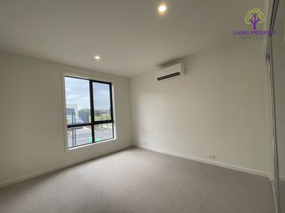 2 Ribbonwood Crescent, Sunshine North