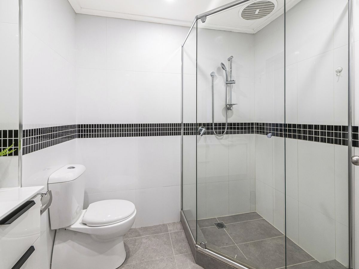 10 Little Shenton Lane, Northbridge