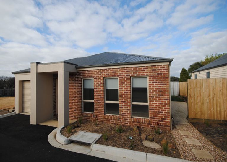 6 Minerva Lane, Portland