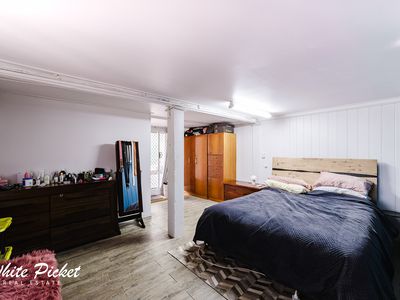 12 Taylor Street, West Mackay