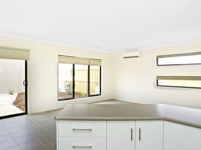 2 / 20 Senior Court, Highton