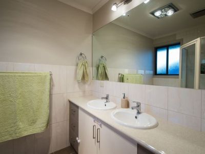 7 Gemstone Court, Mount Gambier