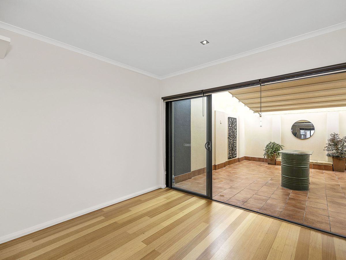 6 Boans Lane, East Perth