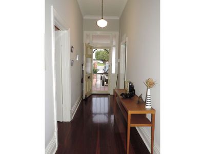 142 Crawford Road, Maylands