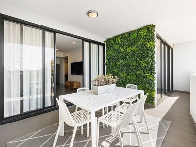 7 / 35 Clarence Road, Indooroopilly