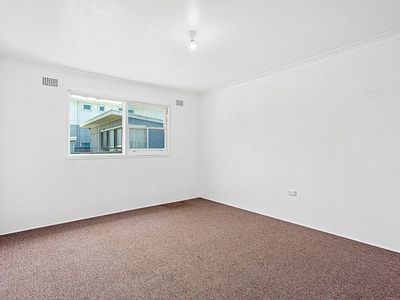 1 / 37 Boollwarroo Parade, Shellharbour