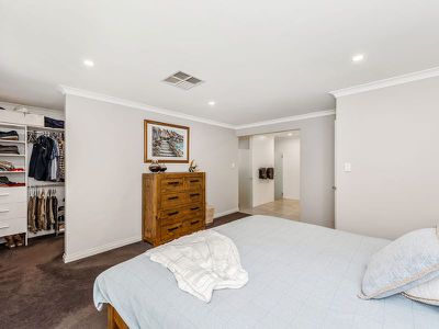 31 Jinatong Loop, Dawesville