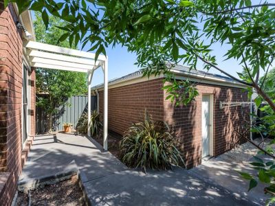 5 Secret Garden Way, Tarneit