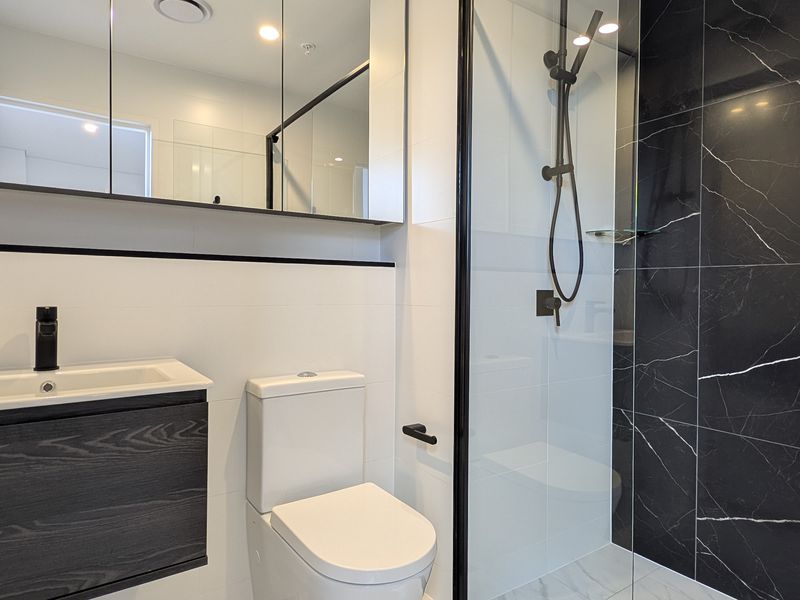 1104 / 2E Appleroth Street, Melrose Park