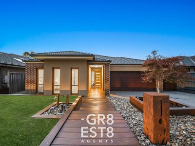 33 Merritt Avenue, Cranbourne West