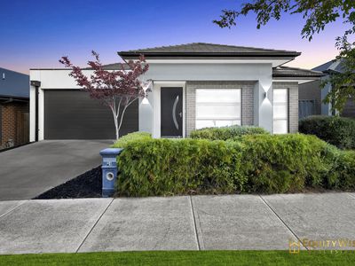 38 Bonhams Circuit, Manor Lakes