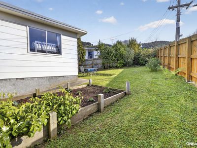 71 Larsen Crescent, Tawa