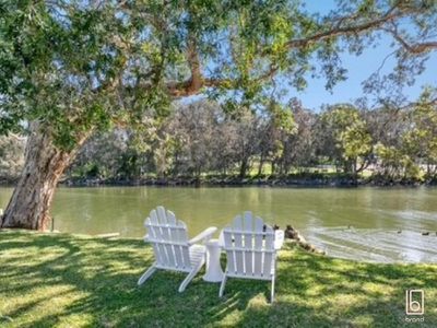 7 / 13 Lake Street, Budgewoi