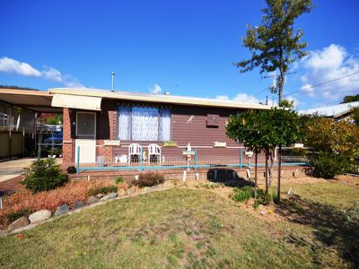 48 Valley Avenue , Mount Beauty