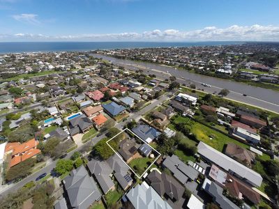 13 Riversdale Avenue, Carrum