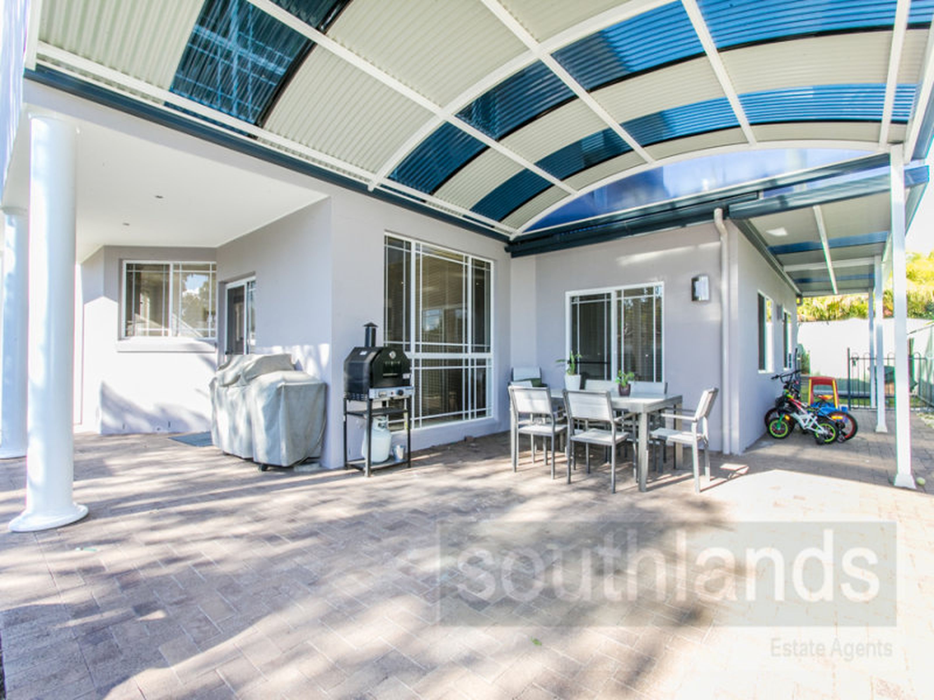 9 Torquay Tce, GLENMORE PARK