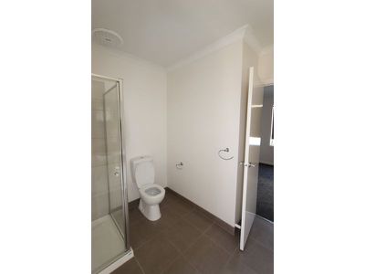 2 / 53 Collins Street, Geelong West