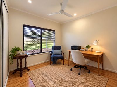 54 Dalziel Avenue, Atherton